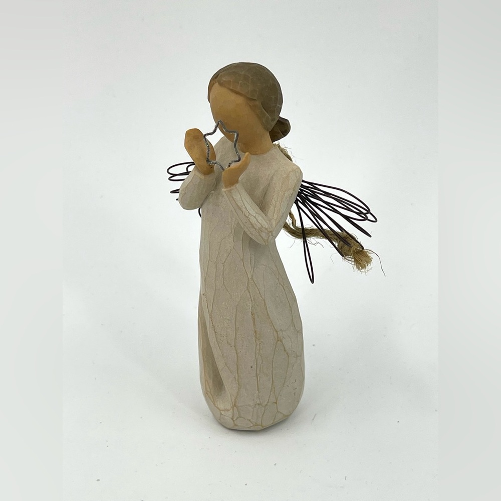 Willow Tree "Angel of Remembrance" 2015 Demdaco Susan‎ Lordi 4.5" Figurine NWOB